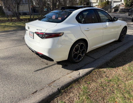 Alfa Romeo Giulia car lease swap Wellesley MA